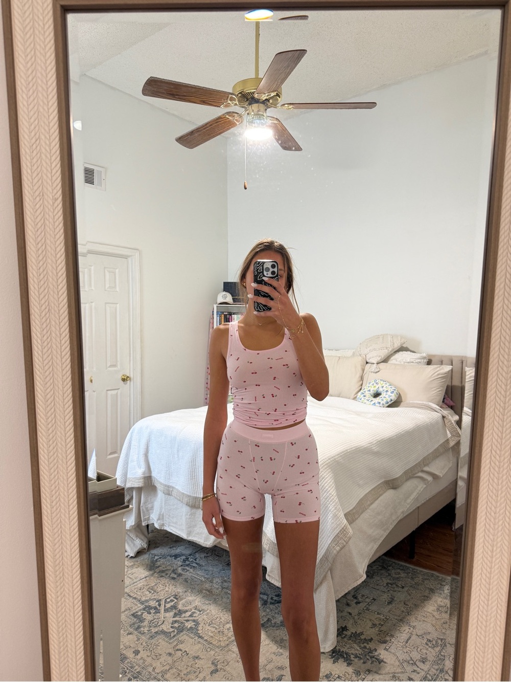 Skims limited edition PJ set XS - Picture 2 of 6
